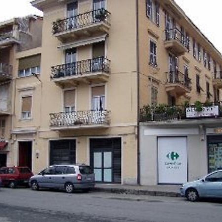 Albergo Villagrande Вараце Екстериор снимка